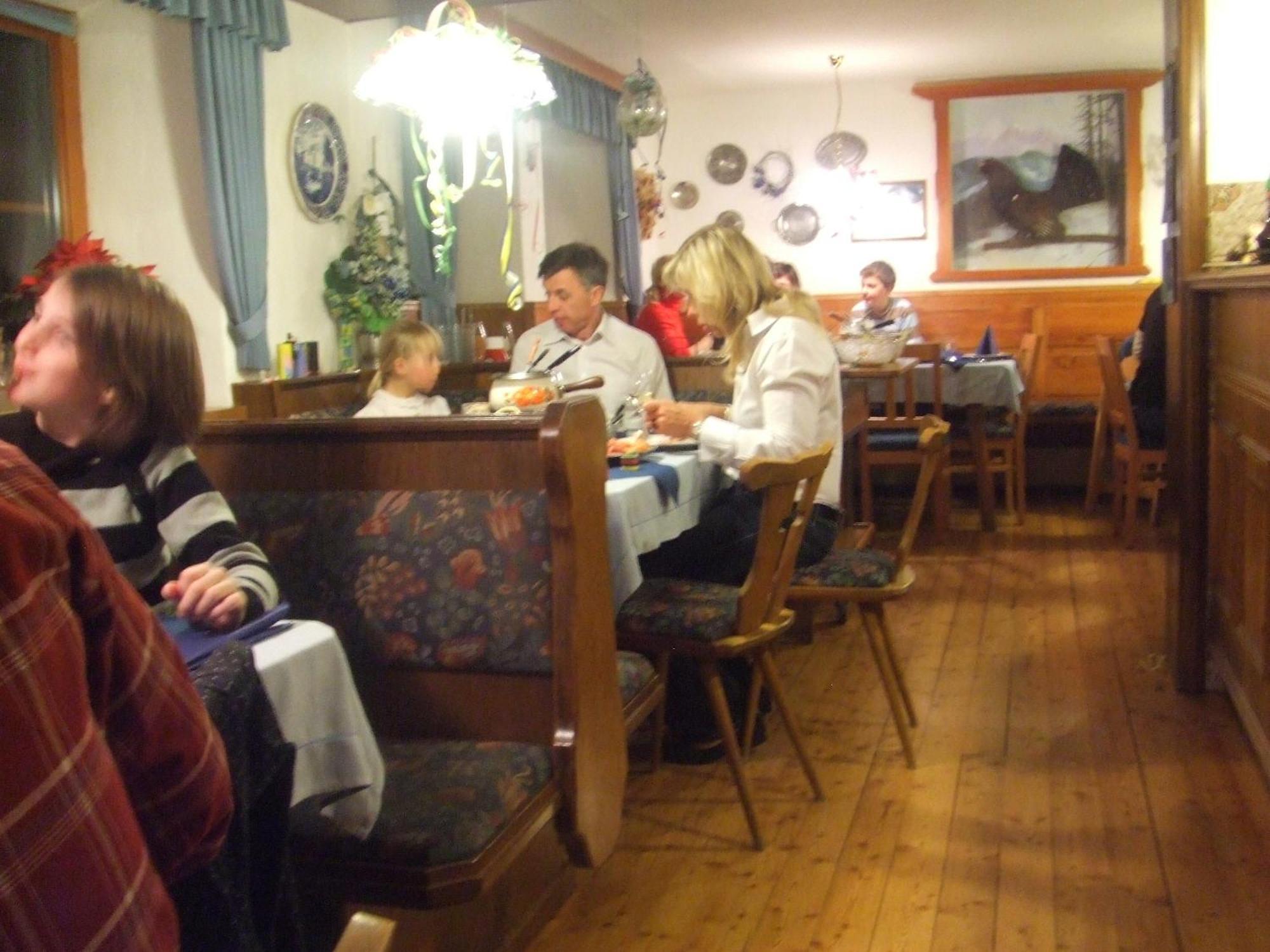 Sportbauernhof - Gasthaus Hochalmblick Krems in Kaernten Eksteriør bilde